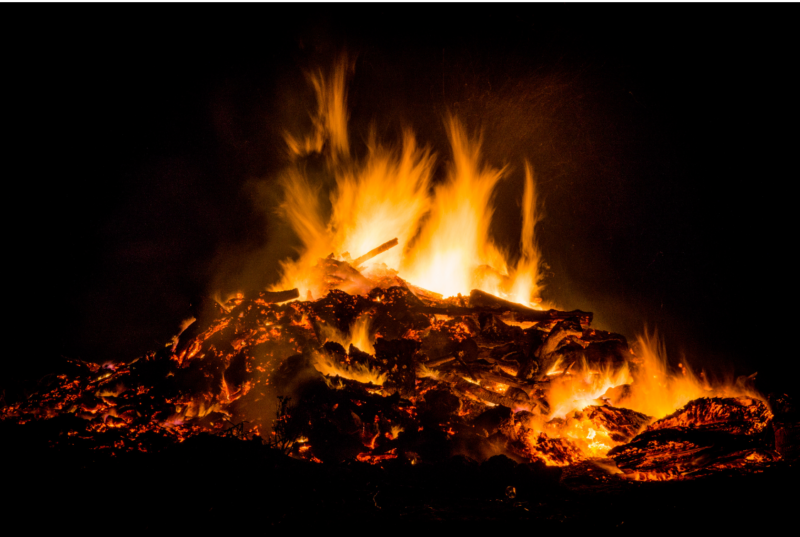 Osterfeuer in Weende